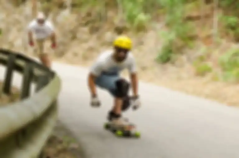 Downhil skateboard