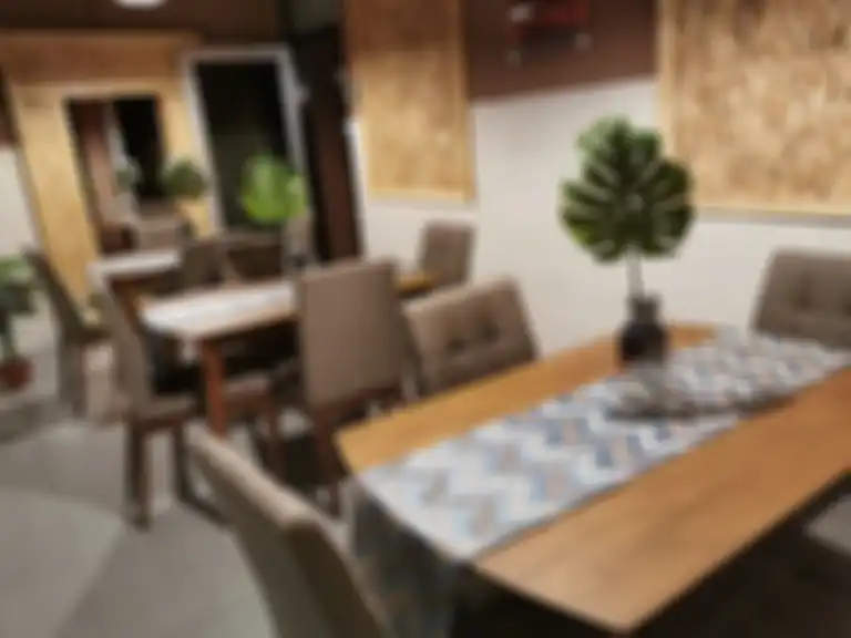 Interior kantin Sekolah Kebangsaan (SK) Taman Seri Wang yang viral karena mirip restoran hotel.