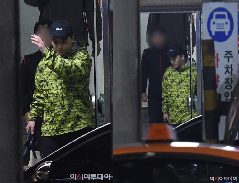 Seungri di tempat gym