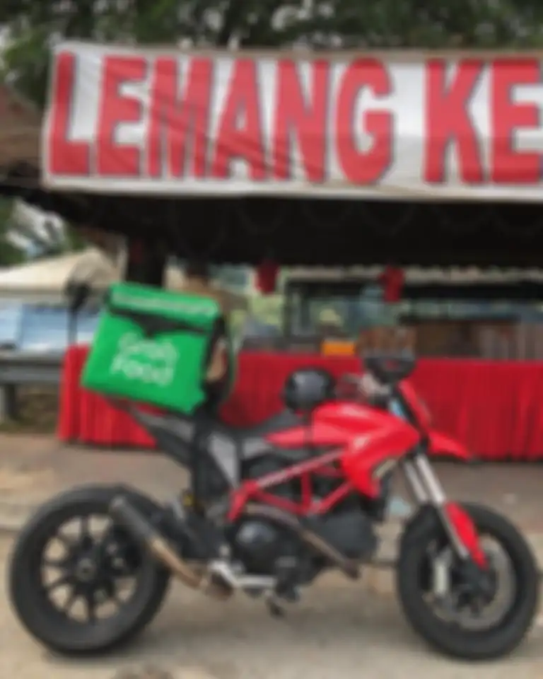 Superbike ducati, motor yang digunakan Herry untuk mengantar pesanan konsumennya