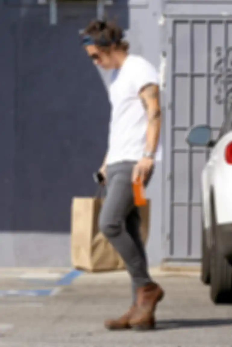 Tampil kece ala Harry Styles