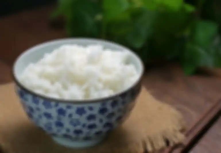 Nasi adalah salah satu makanan berkabohidrat tinggi yang dapat menyebabkan penyakit diabetes.