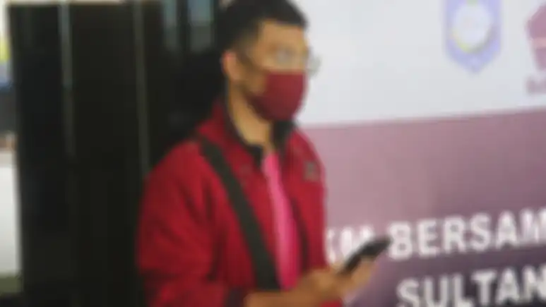 Pria pasien Covid-19 bepergian Jakarta-Ternate dengan menyamar sebagai istrinya dan membawa dokumen-dokumen istrinya