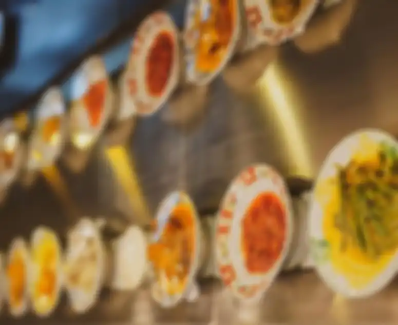Konsep Restoran masakan Padang mengusung konsep conveyor belt 