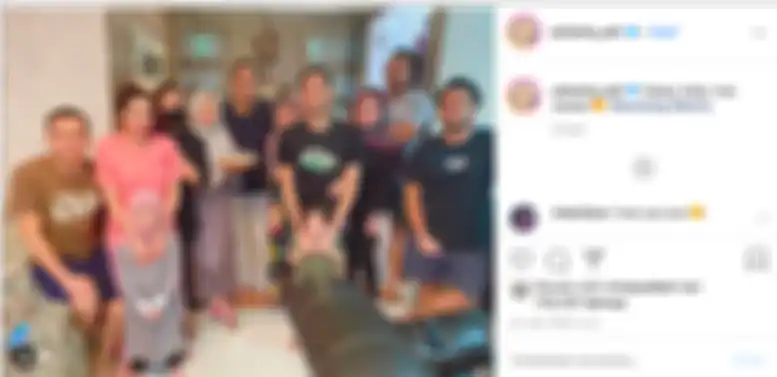 Ashanty memperlihatkan momen  perayaan ulang tahun salah satu anggota keluarga