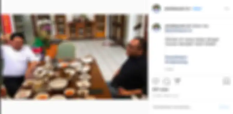Ruang makan sederhana rumah Ahok