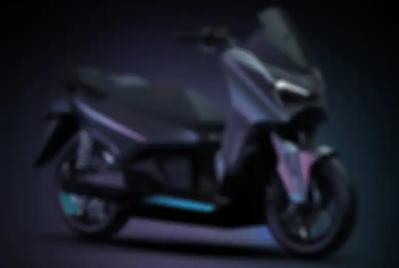 Tampak samping motor listrik Ion M1-S, desain serba futuristik