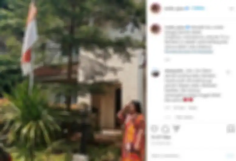 Unggahan Mutia Ayu saat hormati bendera merah putih di hari kemerdekaan Indonesia