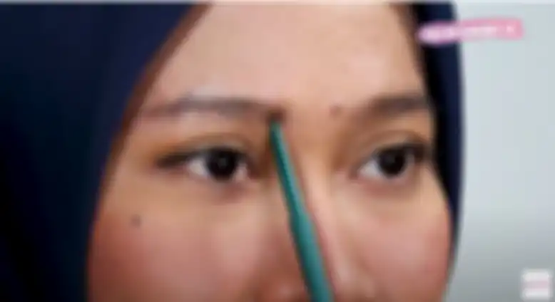 Buat titik di bagian depan