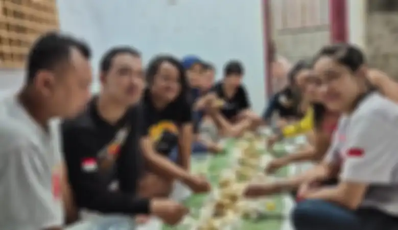 Sambangi lokasi Wisata Pantai Karang Tumpeng, Lady Bikers Indonesia (LBI) makin solid.