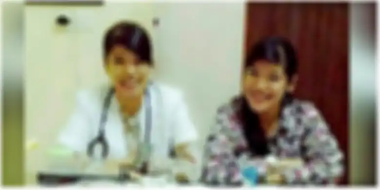 Yuliana dan Yuliana, kembar siam yang berhasil dipisahkan oleh Prof Padmosantjojo 30 tahun lalu.