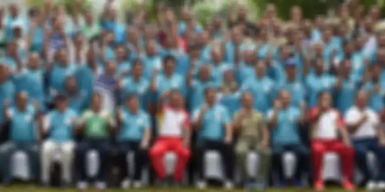 Mantan Panglima TNI Jenderal Gatot Nurmantyo (kelima dari kiri) serta Ketua Ikatan Alumni Institut Teknologi Bandung
