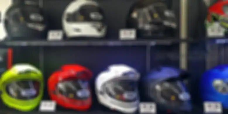 Pilih Helm