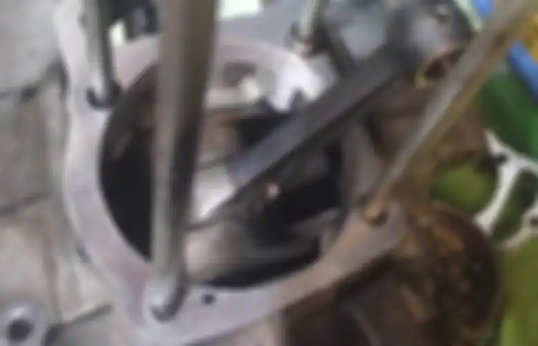 Kruk as Diablo setang seher standar Tiger dan crankcase dilebarin