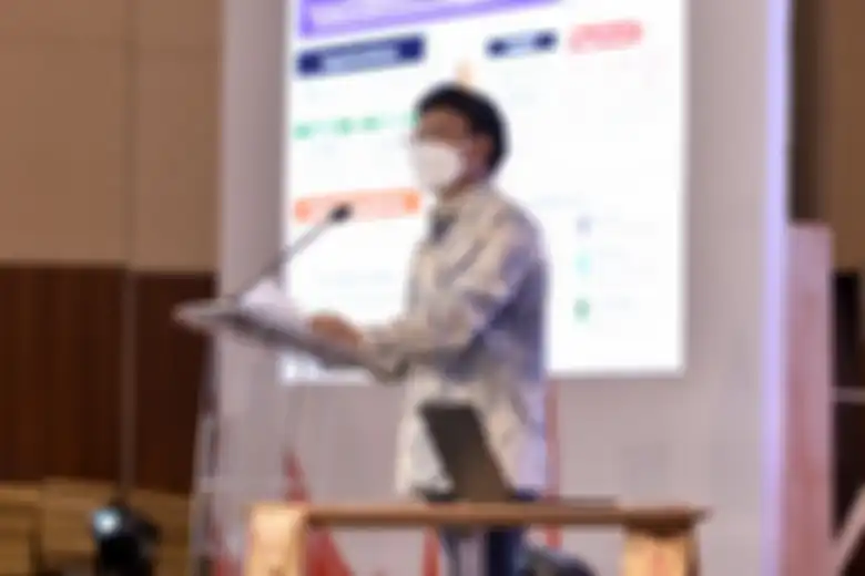 Menteri Komunikasi dan Informatika (Menkominfo) Johnny G Plate menyampaikan sambutan dalam acara penutupan Gerakan Menuju Smart City 