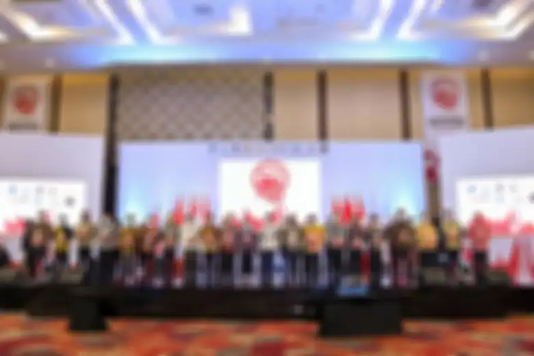 Penghargaan kota/kabupaten yang telah mengikuti program Gerakan Menuju Smart City 