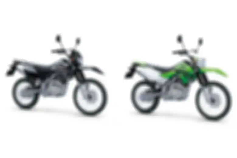 KLX150 tipe standar.