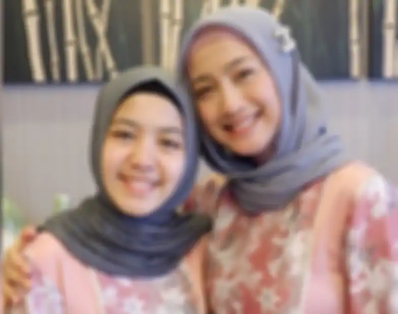 Desy Ratnasari & putrinya, Nasywa Nathania Hamzah