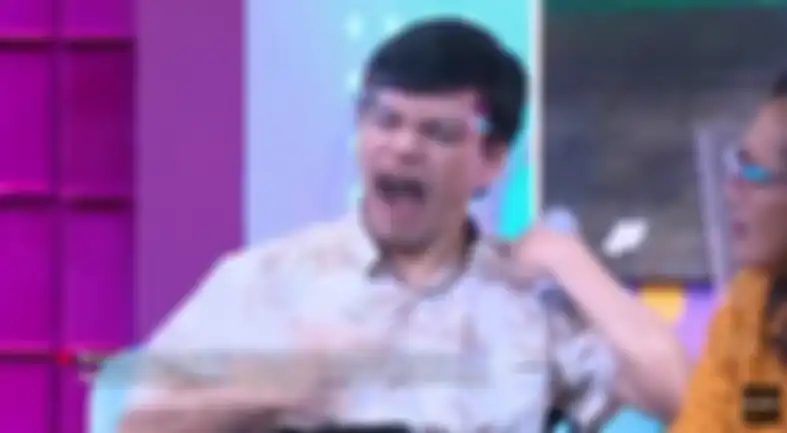 El Ibnu meluapkan kemarahannya