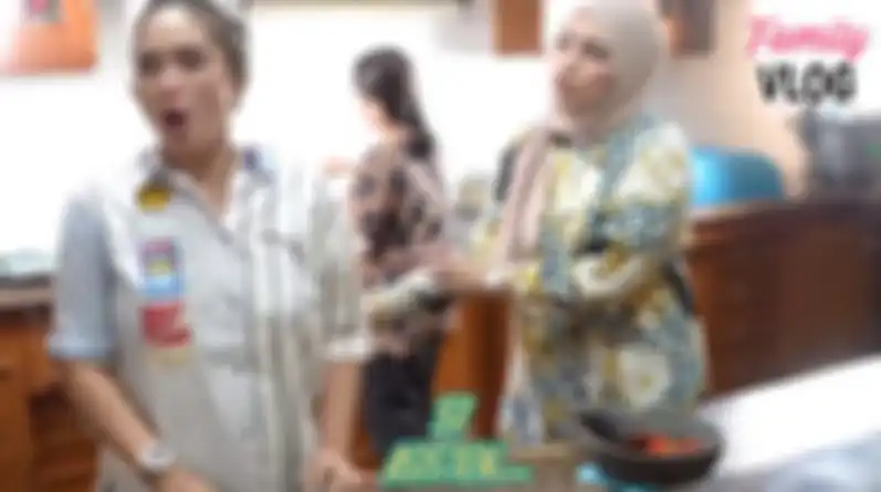 Ussy Sulistiawaty syok tahu uang bulanan dan jumlah karyawan Nathalie Holscher 