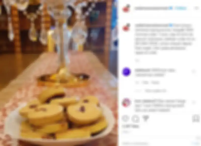 Kue Lumpur dagangan Indri Giana