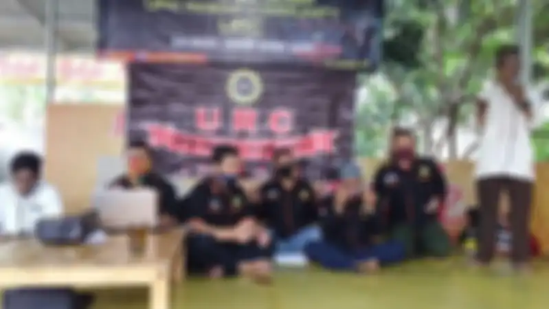 Tausyiah disela-sela acara santunan yatim piatu disampaikan langsung ustadz Abdul Mukti, S. Ag