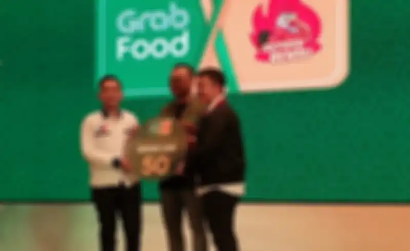 Banyak Dipesan Online, Geprek Bensu Resmi Kolab Bareng GrabFood! 