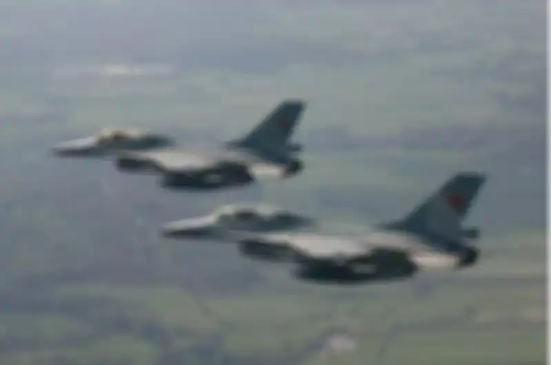 Pesawat HAWK 100/200