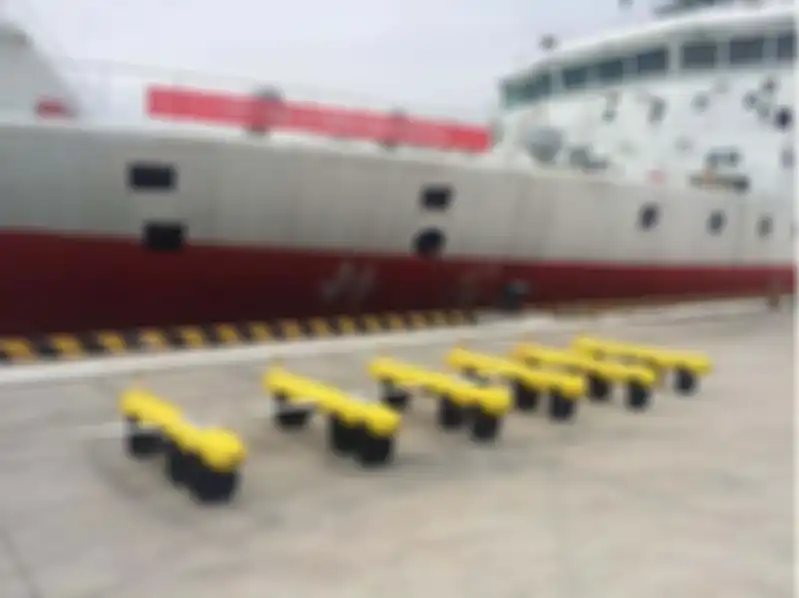 Sea Wings milik China sebelum diterjunkan ke laut.