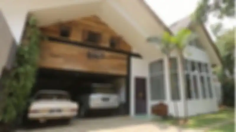 Rumah Dwi Sasono dan Widi Mulia 
