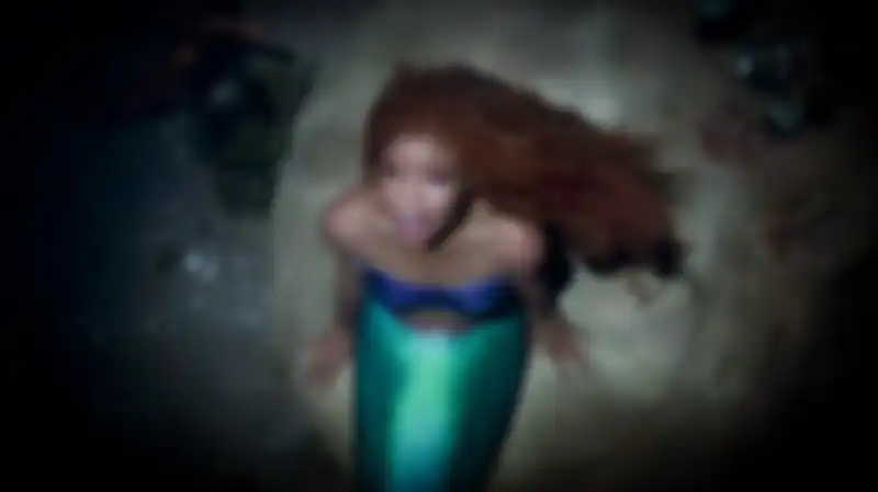 Halle Bailey sebagai Ariel