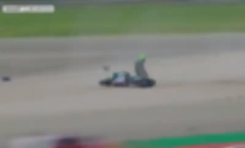 Franco Morbidelli terjatuh setelah terlibat insiden dengan Alex Rins di MotoGP Aragon 2019