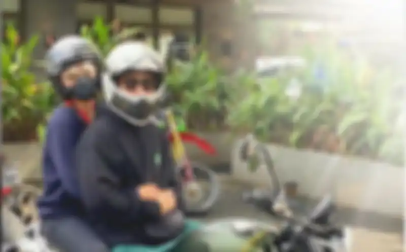 Artis Billy Syahputra ulang tahun ke 30, Amanda Manopo kasih kado motor gede (moge) harga setengah Milyar.