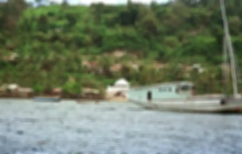  Foto Pulau Run