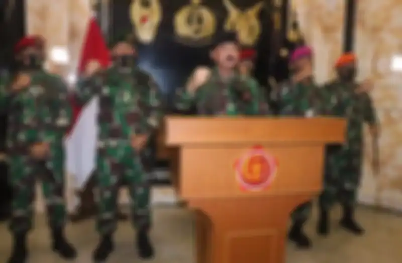 Panglima TNI Panglima TNI, Marsekal Hadi Tjahjanto pada Minggu (15/11/2020) mengumpulkan lima Komandan Komando Utama (jenderal perang TNI) di Mabes TNI Cilangkap, Jakarta Timur. 