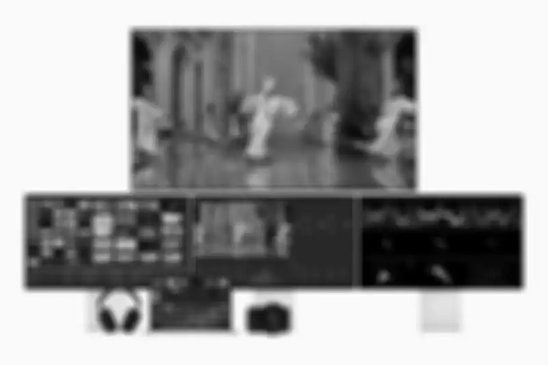 MacBook Pro 16 inci dengan konekso 3 XDR Pro Display dan Apple TV