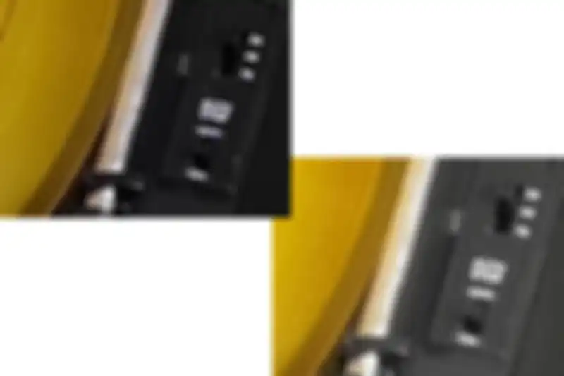 Kiri: gambar tanpa Hybrid Zoom, kanan: dengan Hybrid Zoom