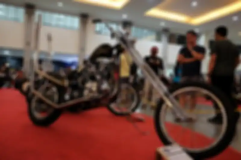 Foto H-D Shovelhead 1984 berkaki jangkung hasil kustom Kedux Garage