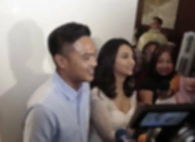 Vanessa Angel pernah menjalin asmara dengan seorang pria tampan yang punya profesi mentereng ini. 