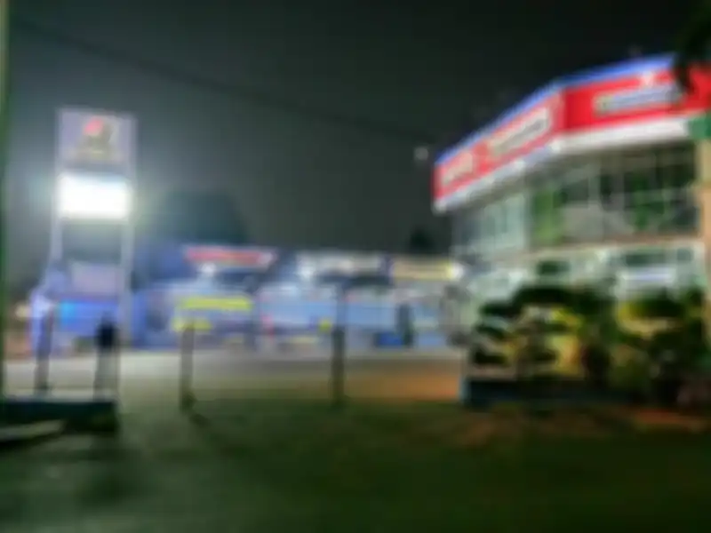 Hasil foto outdoor malam dengan Night Mode di realme C11