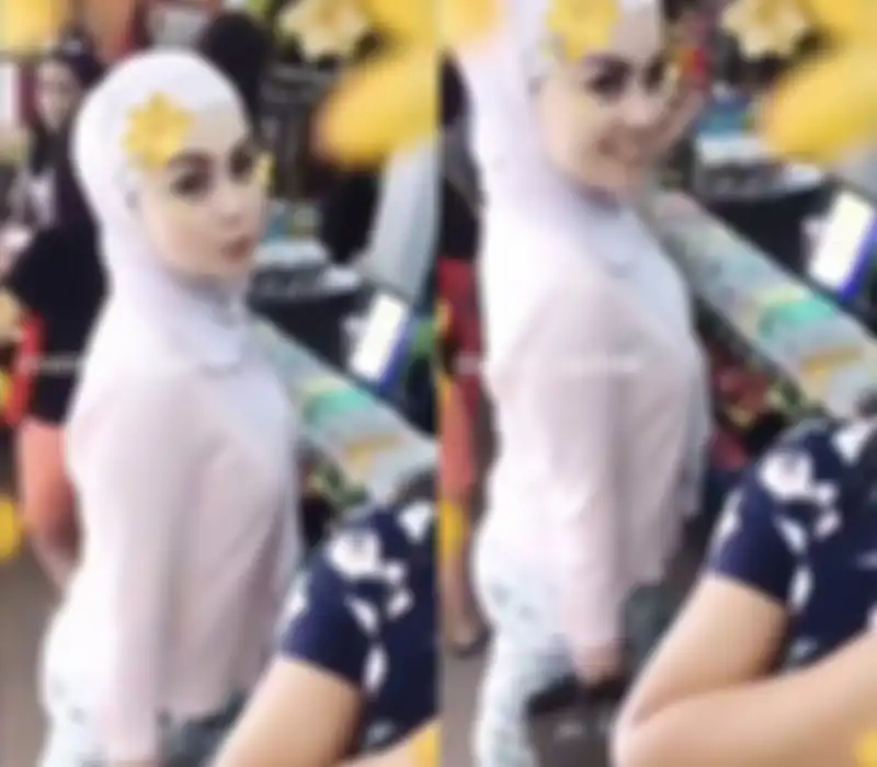 Jennifer Dunn saat berbelanja di minimarket