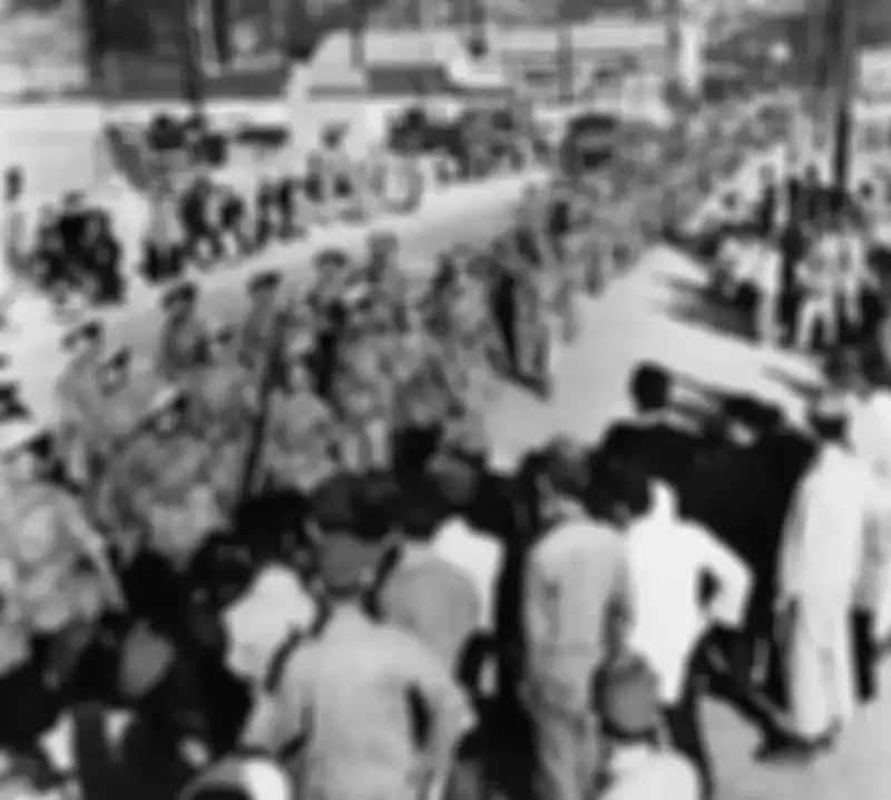 Gurkha berbaris melalui Kure segera setelah kedatangan mereka di Jepang pada Mei 1946