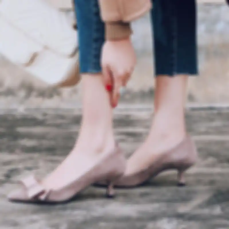 kitten heels