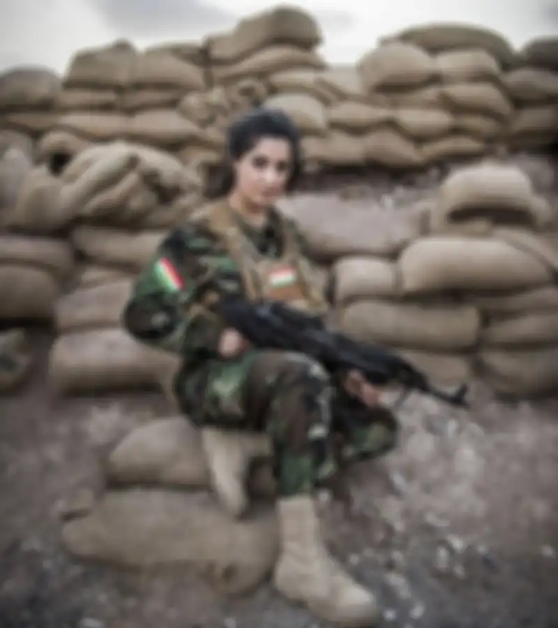 Sniper cantik Joanna Palani.