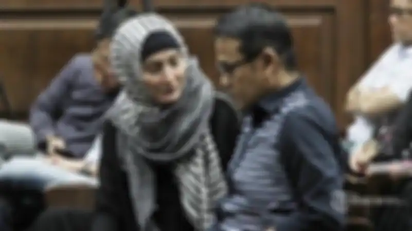 Suapan Cinta, Suami Inneke Koesherawati, Fahmi Darmawansyah di Pengadilan Tipikor Bandung