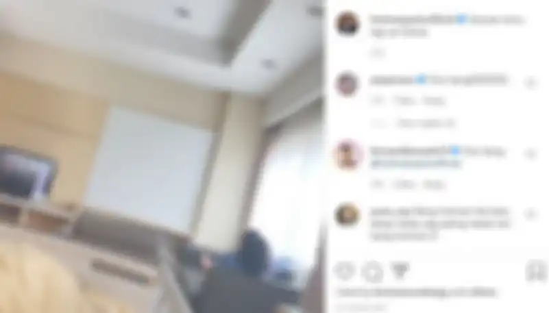 Istri Hotman Paris ikut kebaktian online dari kamar suaminya