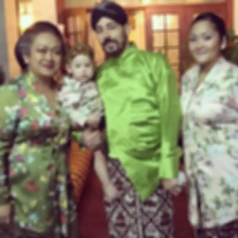 Keluarga Putri Wibowo.