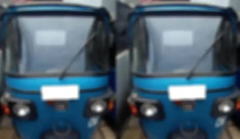 Diobral Bajaj RE dan TVS King karena sudah tidak laku dipakai angkutan umum