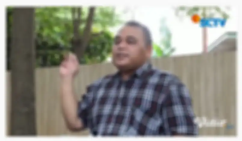 Ayah angkat Rizky Billar, Izhar Wilendra minta polisi rilis video CCTV di rumah Lesti Kejora.