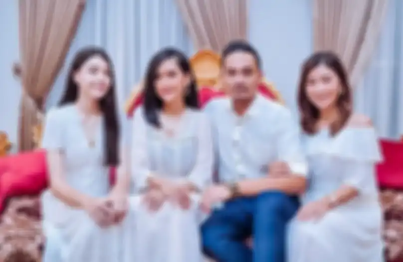 Foto Lea Ciarachel (kiri), artis 15 tahun yang memberi reaksi tak terduga usai adegan ranjangnya di Suara Hati Istri picu kontroversi.